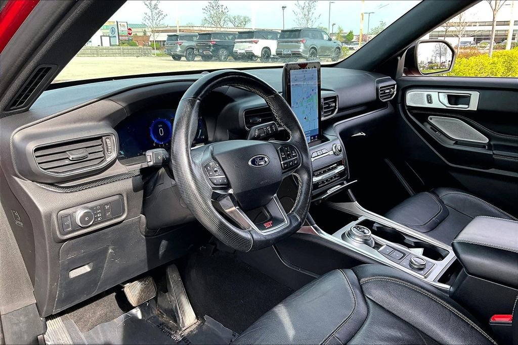 Used 2020 Ford Explorer ST w/ ST Street Pack AWD/4WD image 16