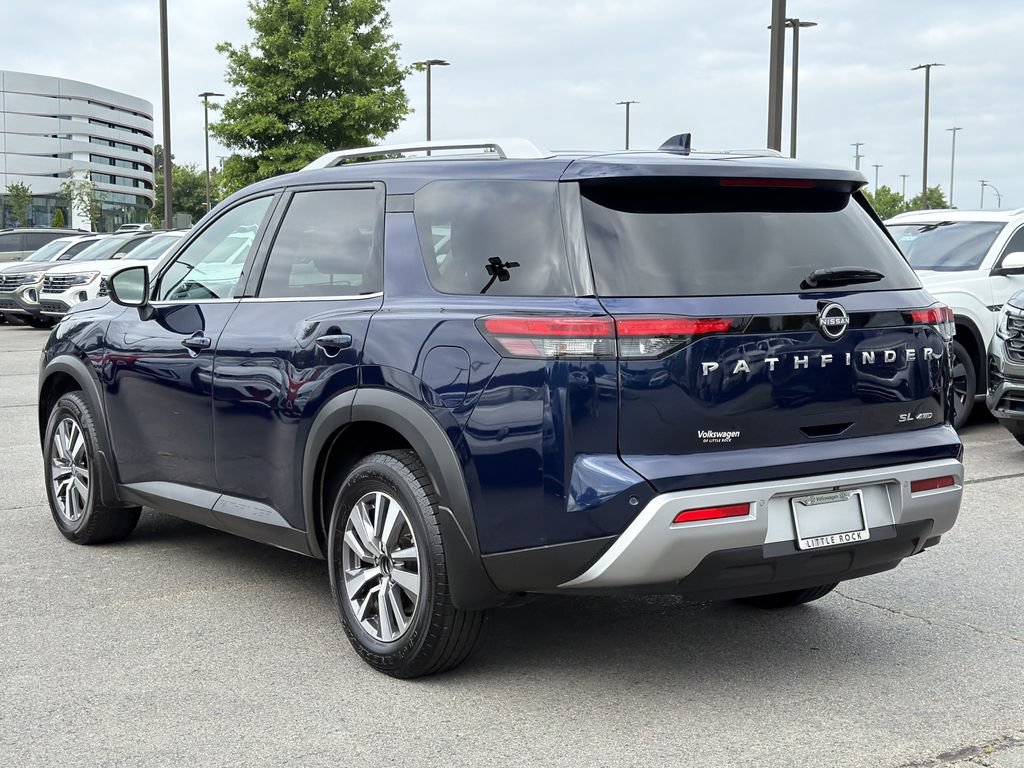 Used 2022 Nissan Pathfinder SL AWD/4WD image 3
