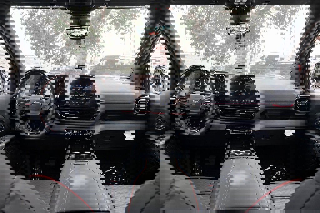 New 2024 Chevrolet Silverado EV RST image 34