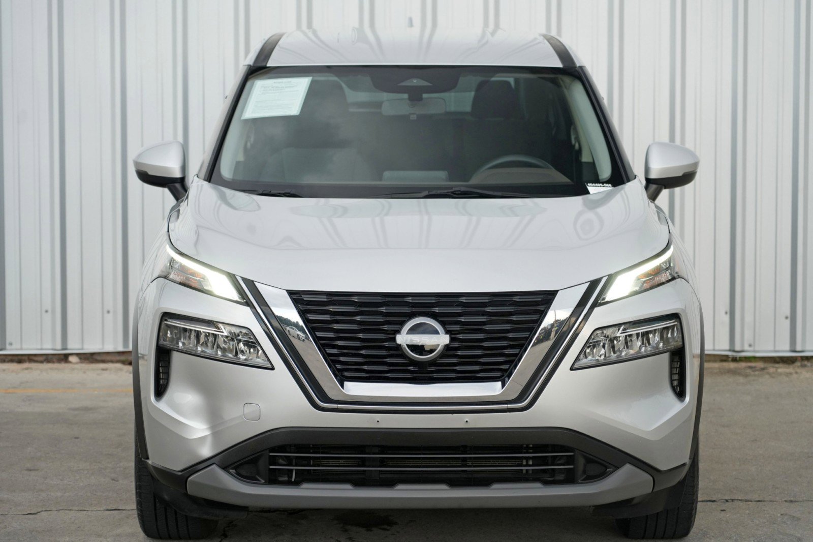 Used 2023 Nissan Rogue SV image 42