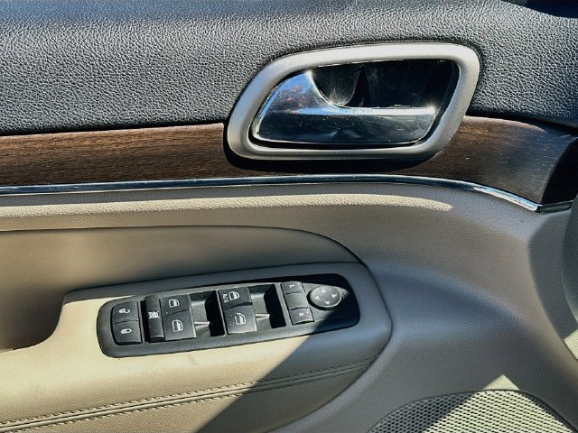 Used 2014 Jeep Grand Cherokee Limited AWD/4WD image 18