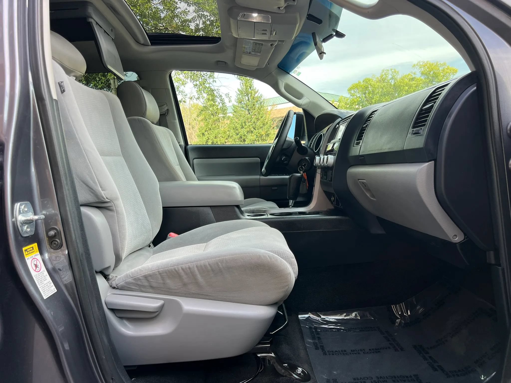 Used 2014 Toyota Sequoia SR5 RWD image 12