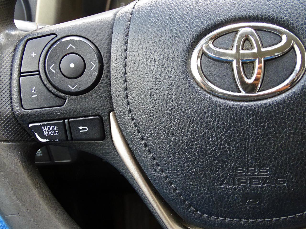 Used 2013 Toyota RAV4 LE image 22