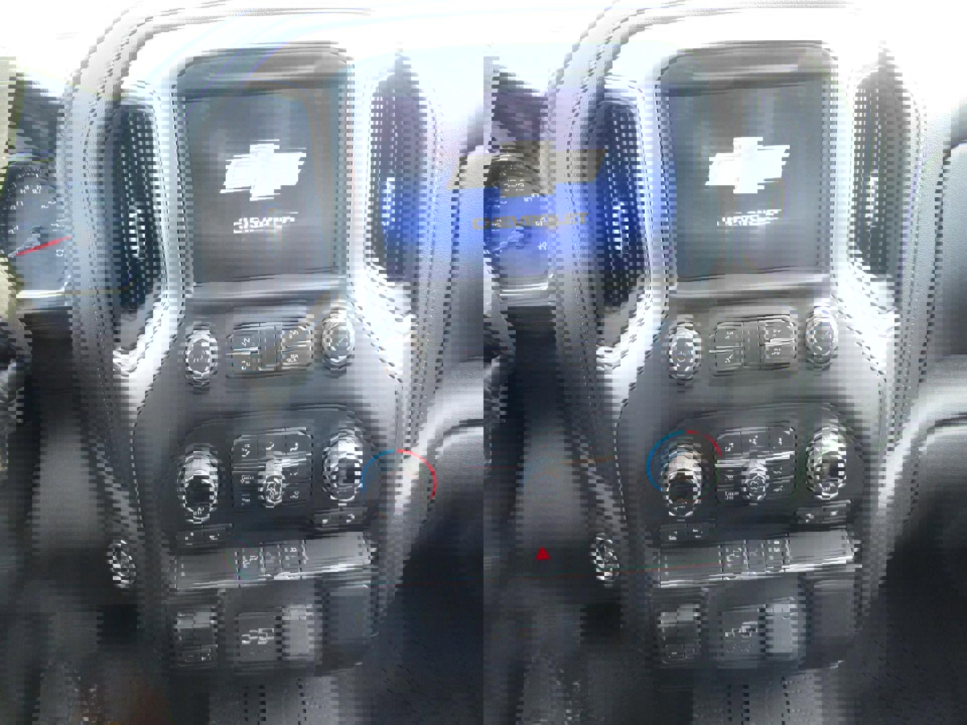 Certified 2022 Chevrolet Silverado 3500 LT w/ Convenience Package image 13