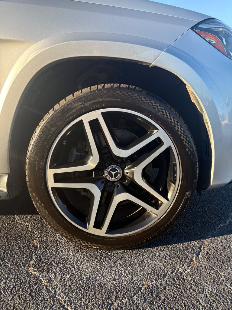 Used 2017 Mercedes-Benz GLS 550 4MATIC image 9