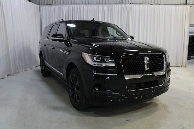 Used 2023 Lincoln Navigator L Reserve image 24