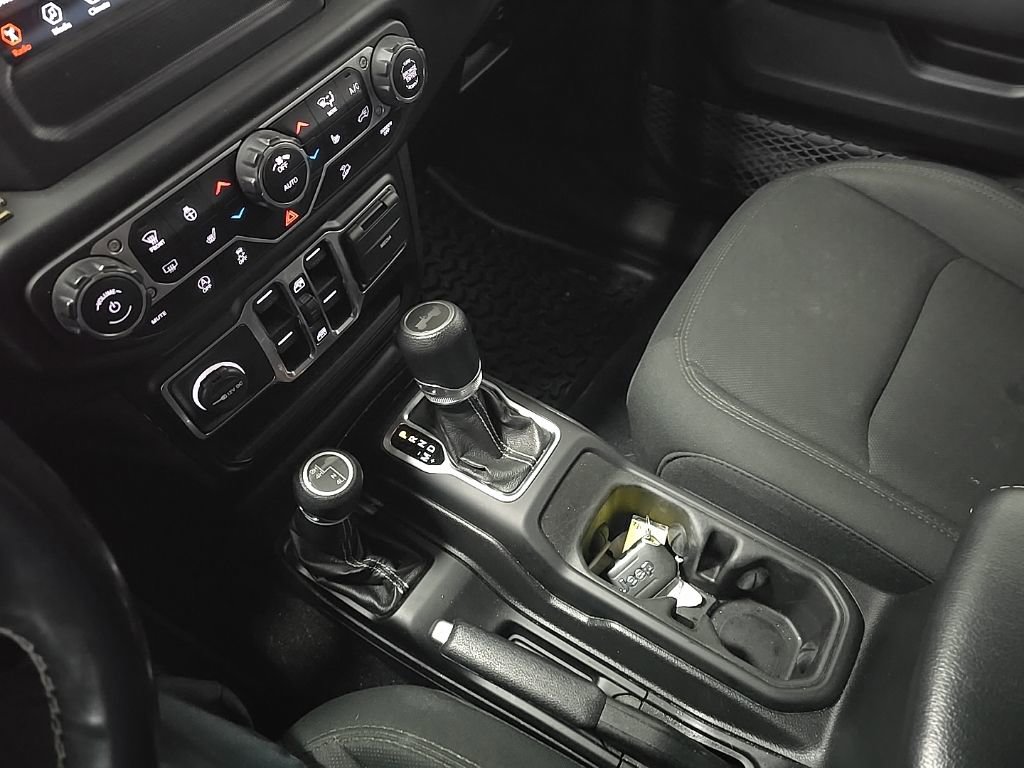 Used 2020 Jeep Wrangler Unlimited Sahara w/ Cold Weather Group image 26