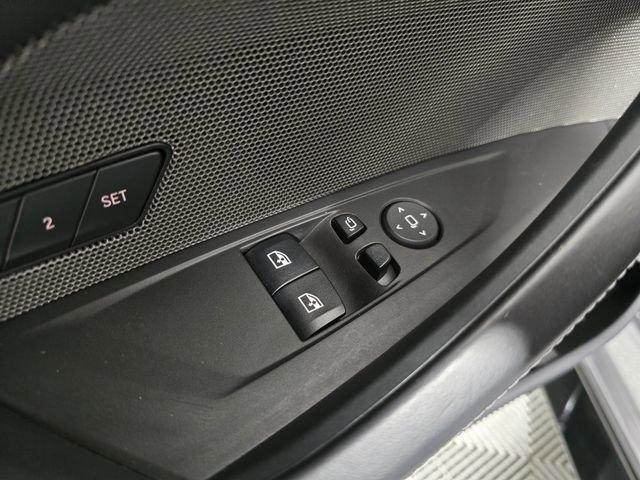 Used 2022 BMW M4 xDrive Competition w/ Executive Package image 25