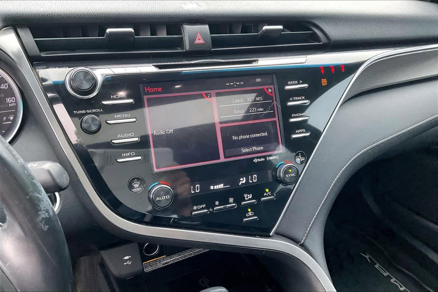 Used 2018 Toyota Camry SE w/ Audio Package FWD image 33