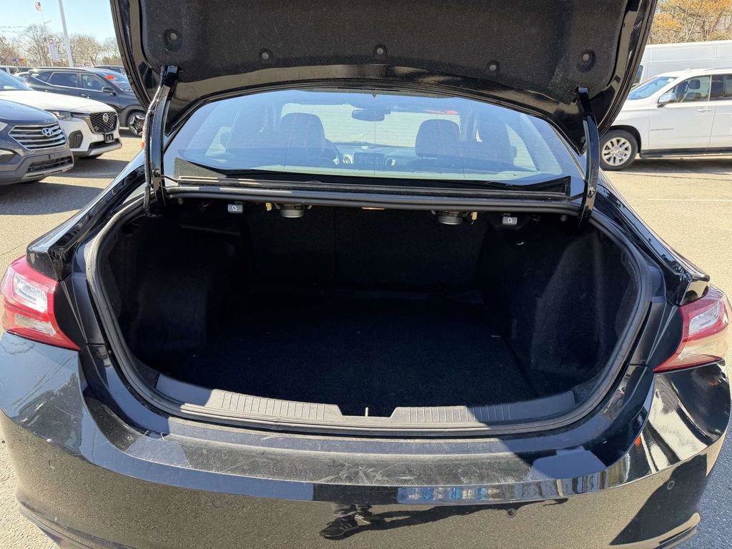 Used 2024 Chevrolet Malibu LT FWD image 11