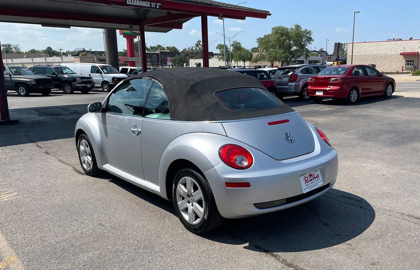 Used 2007 Volkswagen Beetle Convertible w/ Package 1 FWD image 8