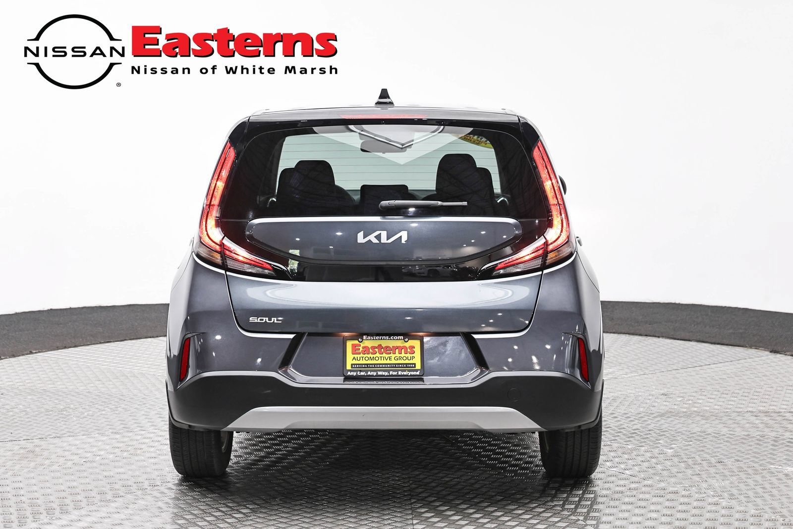 Used 2023 Kia Soul LX w/ LX Technology Package FWD image 6