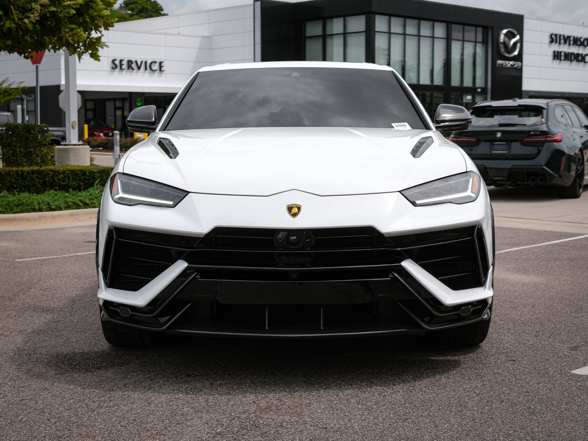 Used 2023 Lamborghini Urus Performante AWD/4WD image 3