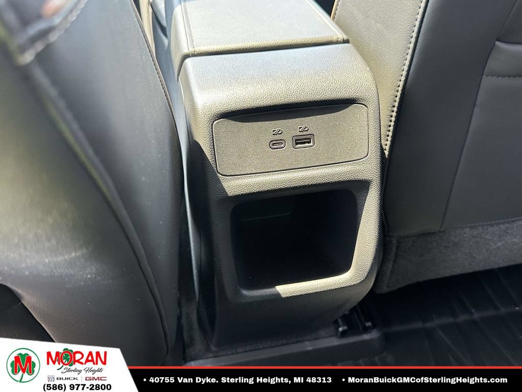 Certified 2024 Buick Envista Sport Touring FWD image 12