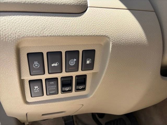 Used 2014 Nissan Murano LE w/ Platinum Edition Package FWD image 17