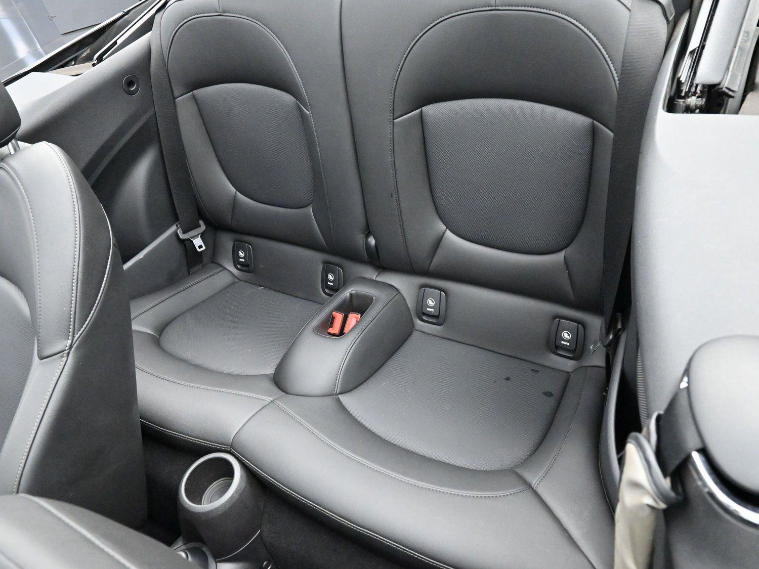 Used 2019 MINI Cooper S image 26