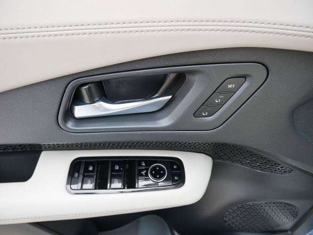 Certified 2024 Nissan Ariya AWD image 19