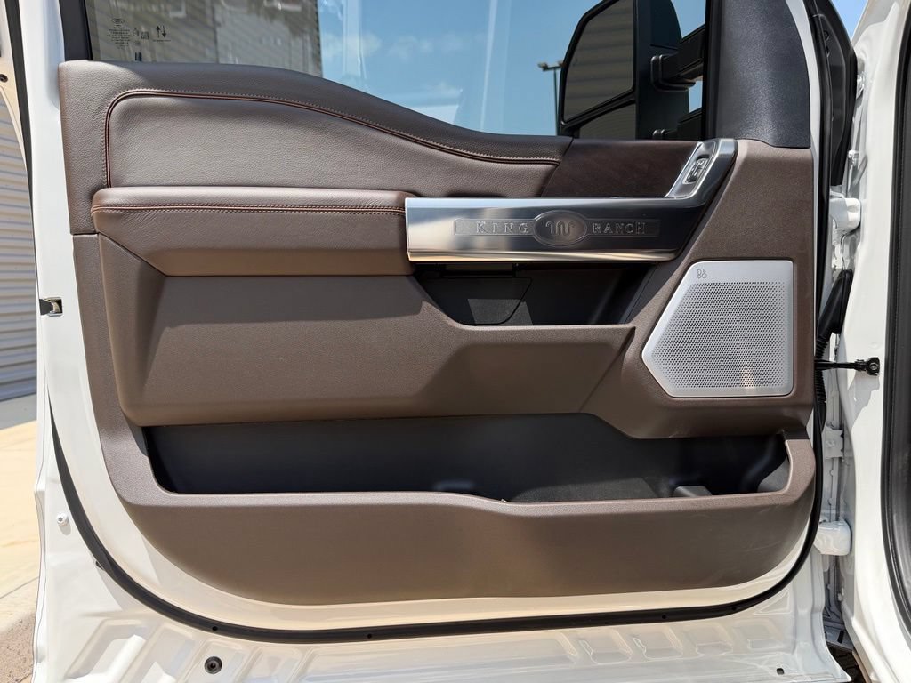 New 2026 Ford F350 King Ranch w/ FX4 Off-Road Package AWD/4WD image 18