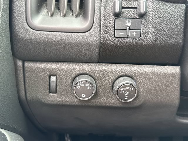 Used 2022 Chevrolet Colorado ZR2 AWD/4WD image 31