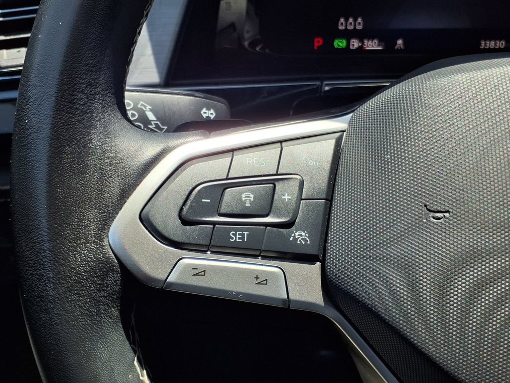 Used 2025 Volkswagen Atlas Cross Sport SE FWD image 27