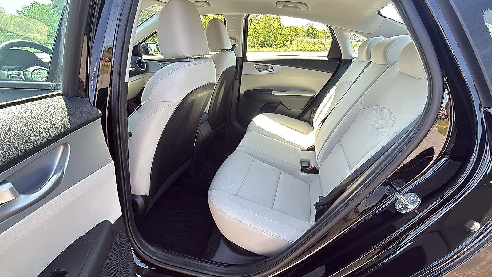 Used 2023 Kia Forte LXS w/ LXS Technology Package FWD image 20