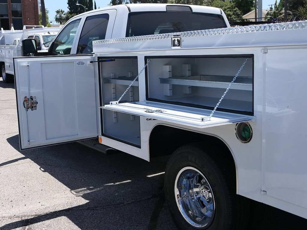 New 2026 RAM 3500 Tradesman w/ Chrome Appearance Group A AWD/4WD image 7