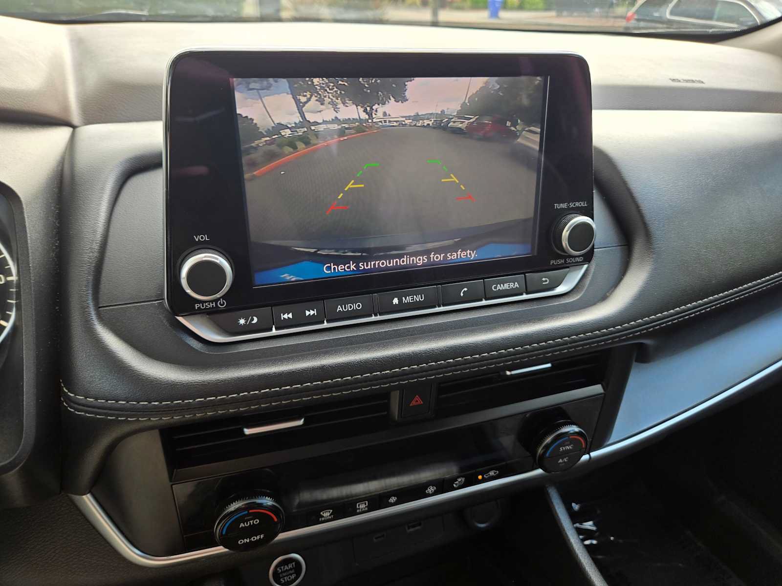 Used 2023 Nissan Rogue SV FWD image 26