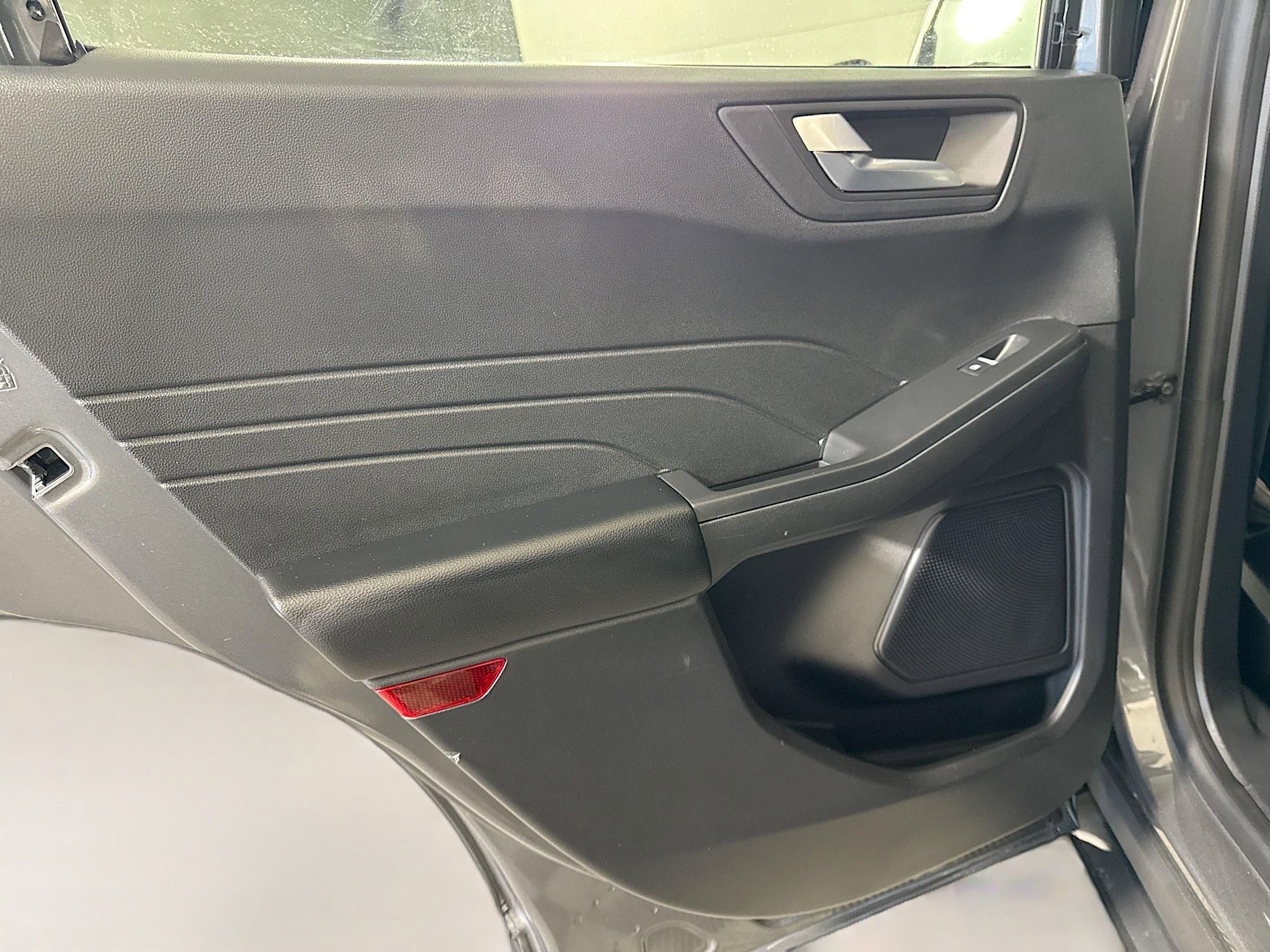 Used 2024 Ford Escape ST-Line Select image 26