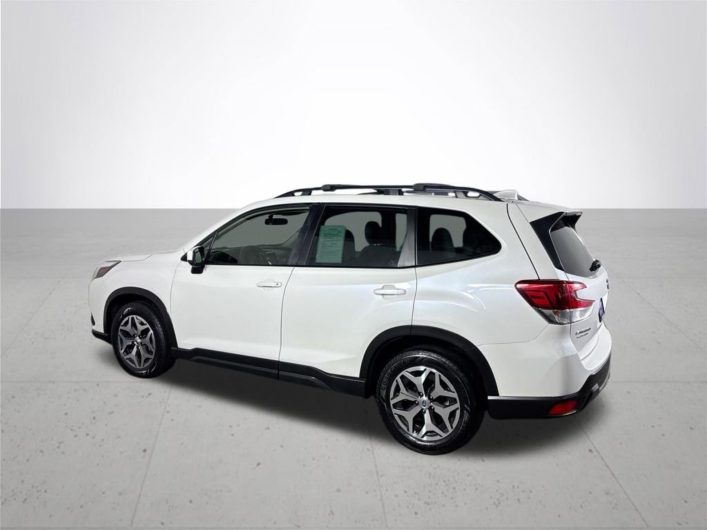 Used 2023 Subaru Forester Premium AWD/4WD image 8