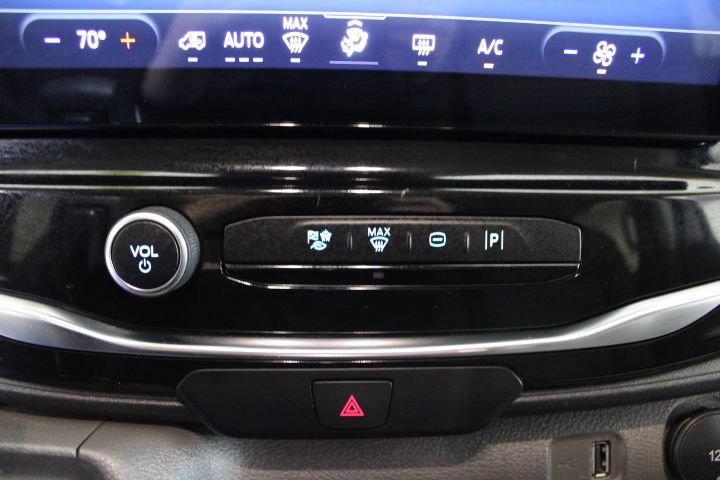 Used 2023 Ford Transit 350 XLT image 26