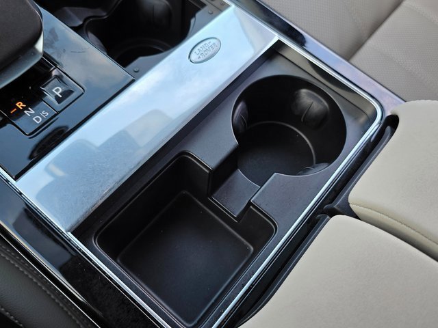 Used 2022 Land Rover Range Rover Velar S image 34