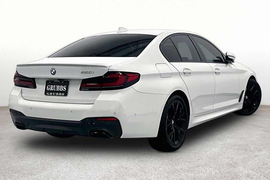 Used 2023 BMW 530i w/ M Sport Package RWD image 2