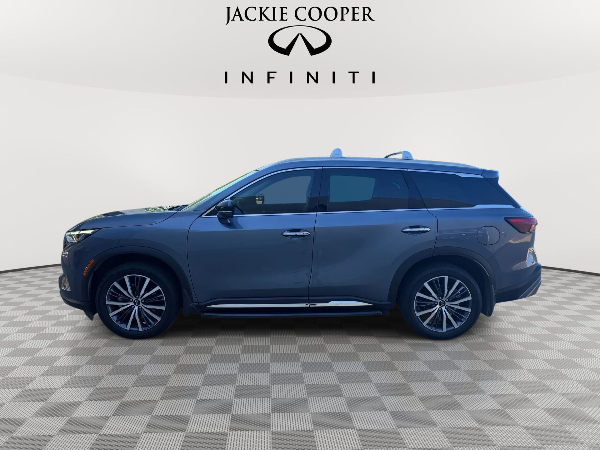 Certified 2023 INFINITI QX60 Sensory w/ Vision Package AWD/4WD image 8