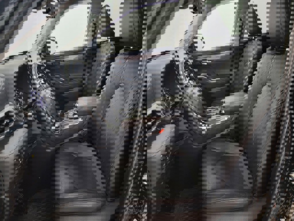 Used 2022 Toyota Highlander Platinum image 16