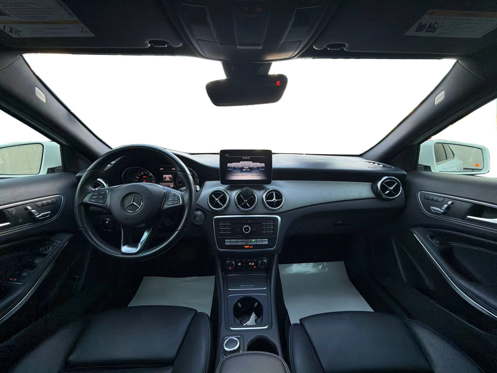 Used 2020 Mercedes-Benz GLA 250 4MATIC image 22