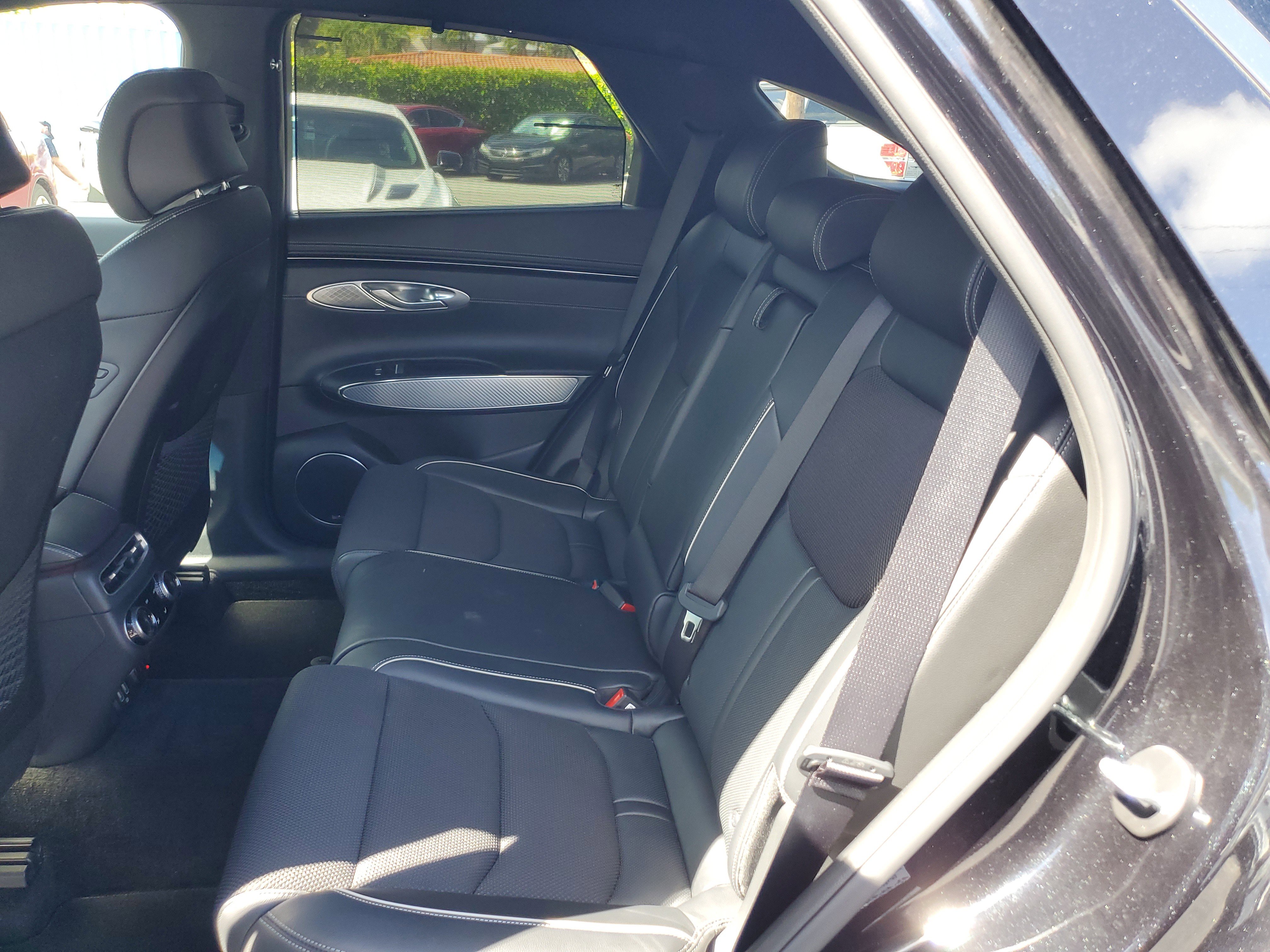 Used 2023 Genesis GV70 2.5T w/ Sport Prestige Package image 19