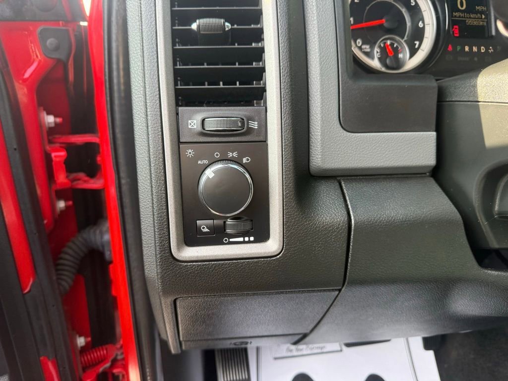 Used 2017 RAM 2500 Tradesman w/ Chrome Appearance Group image 10