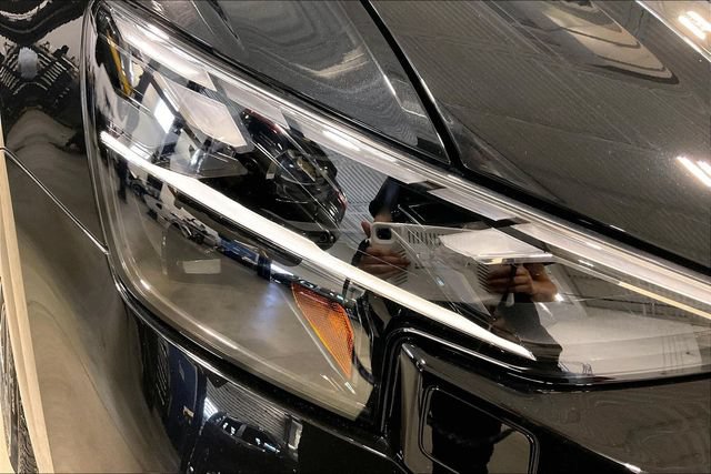 Certified 2024 Audi SQ8 Premium Plus w/ S Sport Package AWD/4WD image 28