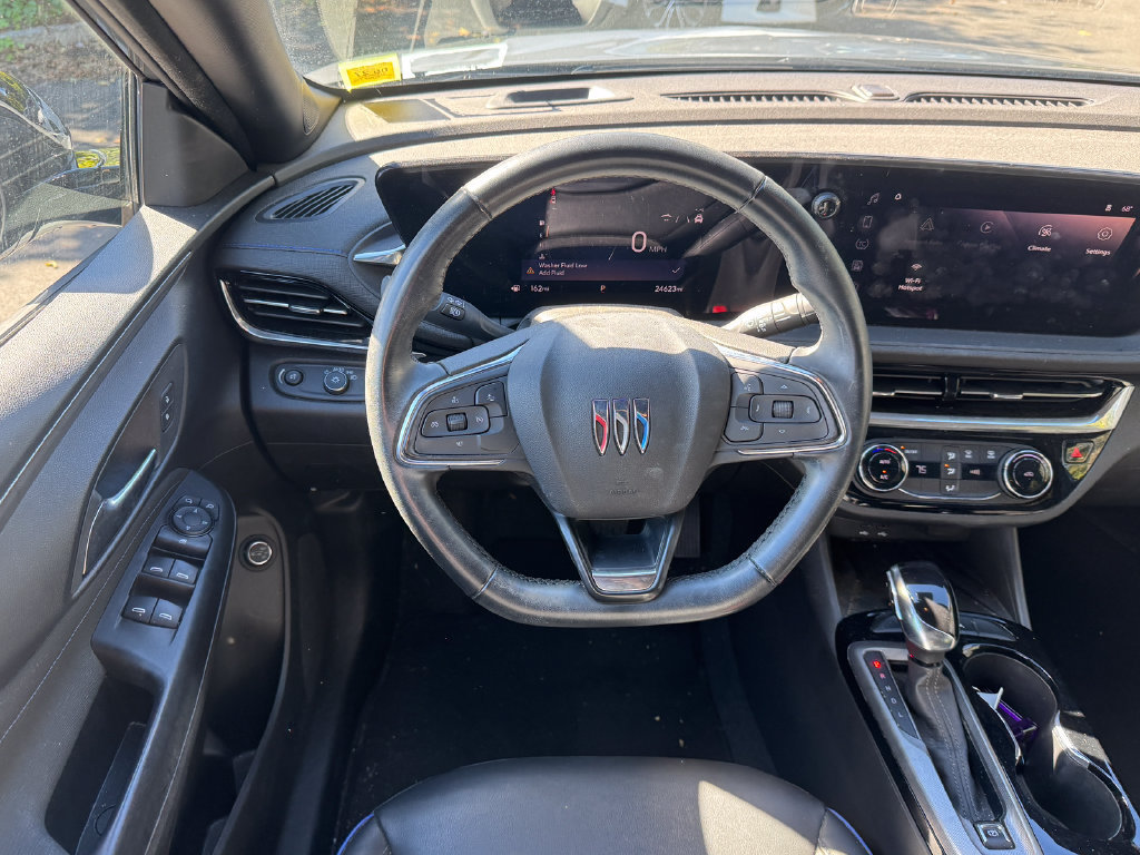 Used 2024 Buick Envista Sport Touring w/ Convenience II Package FWD image 10