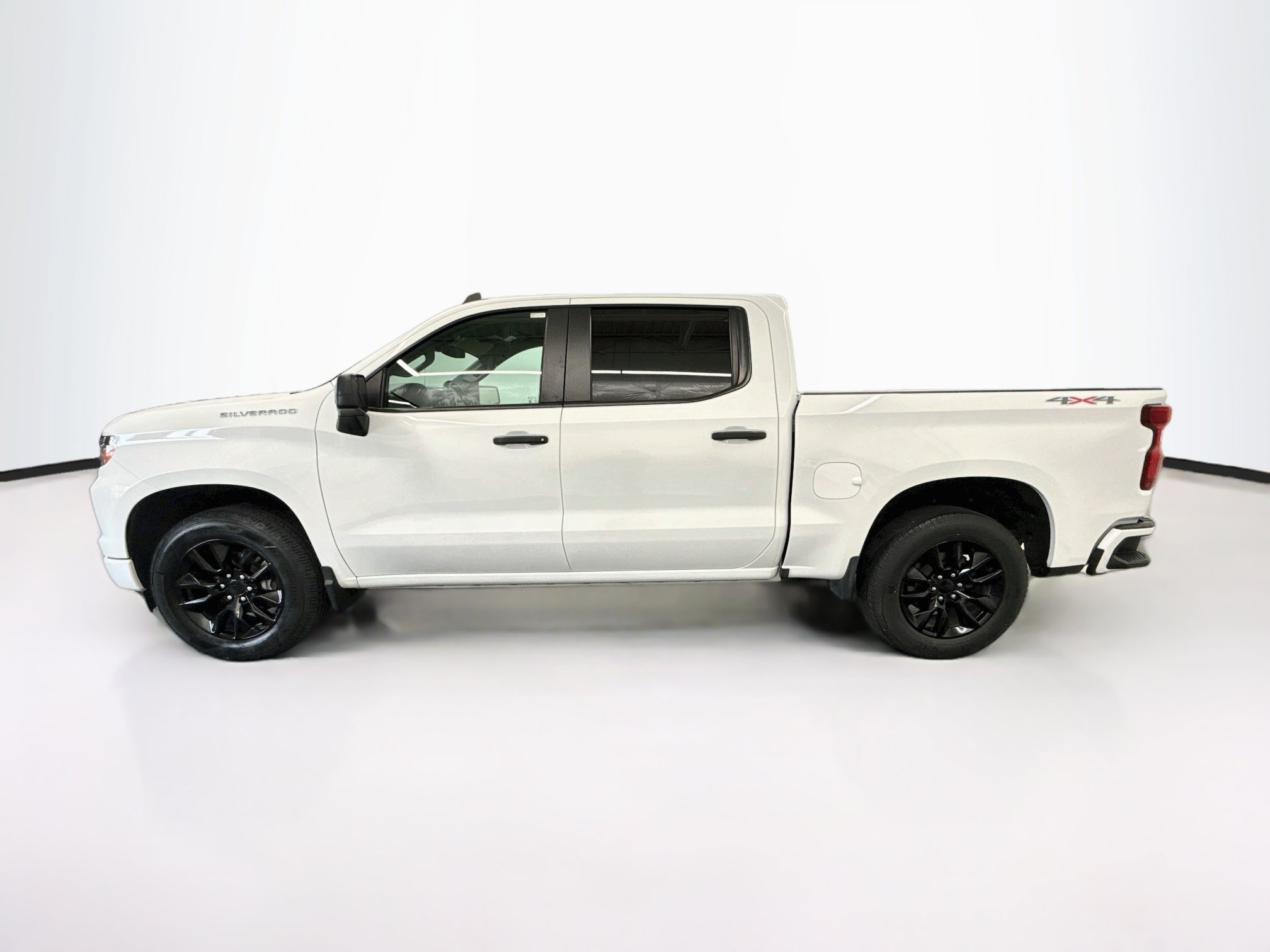 Used 2023 Chevrolet Silverado 1500 Custom AWD/4WD image 4