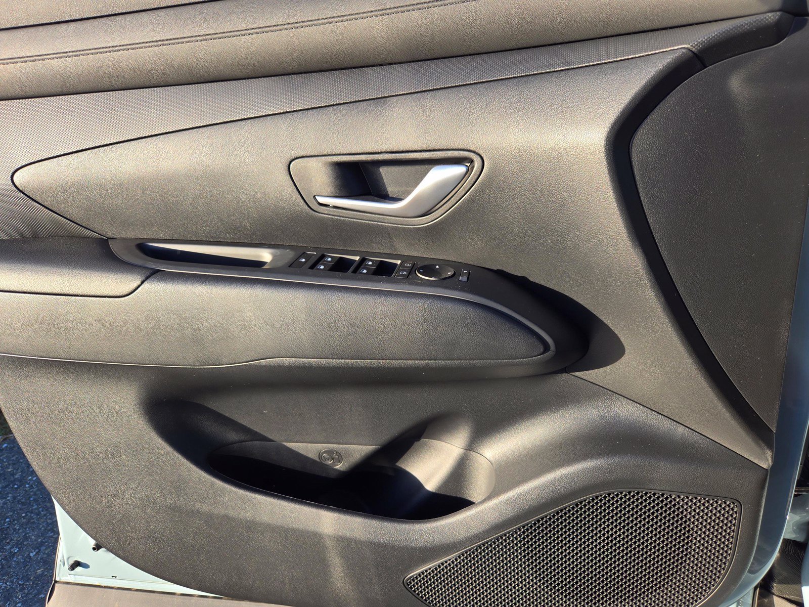 New 2027 Hyundai Santa Cruz SEL FWD image 16