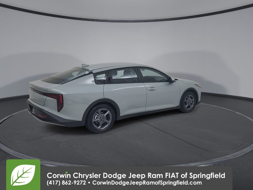 Used 2025 Kia K4 FWD image 15