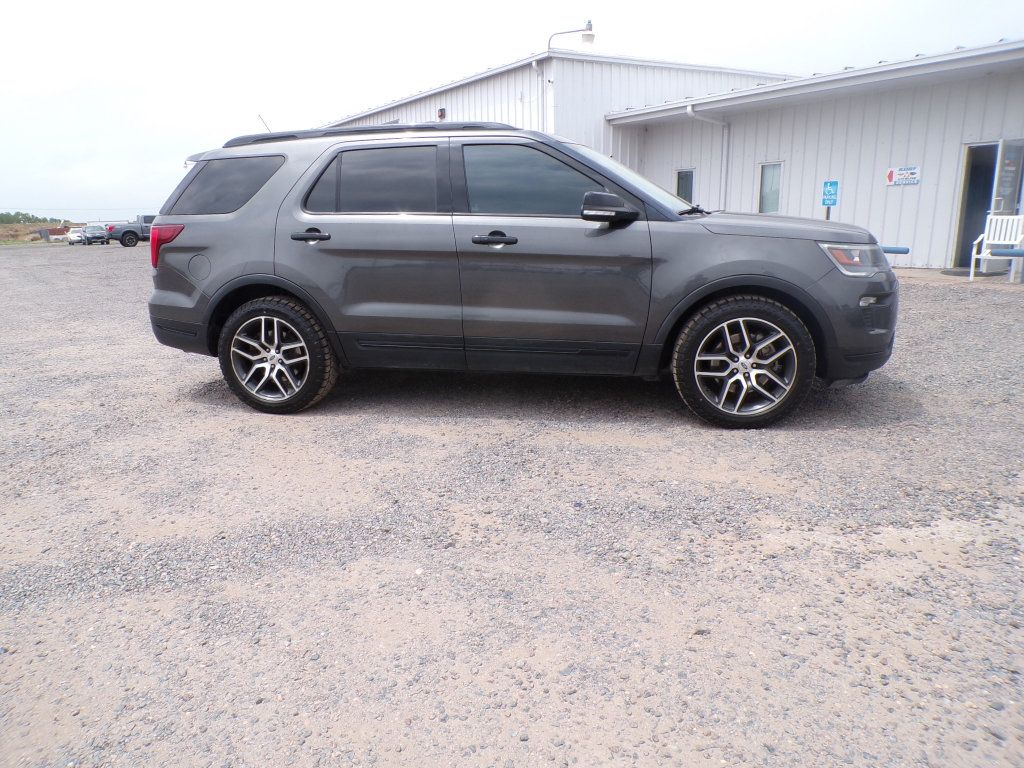 Used 2018 Ford Explorer Sport AWD/4WD image 4