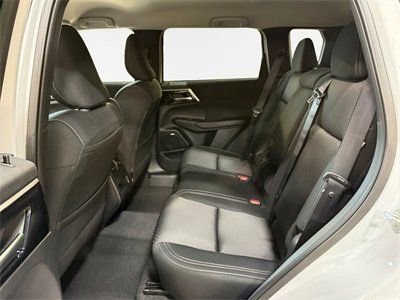 New 2026 Mitsubishi Outlander ES image 23