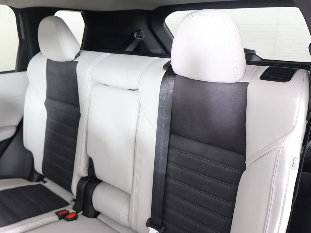 New 2026 Mitsubishi Outlander SE FWD image 32