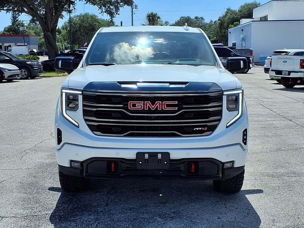 Used 2024 GMC Sierra 1500 AT4 w/ Technology Package AWD/4WD image 2