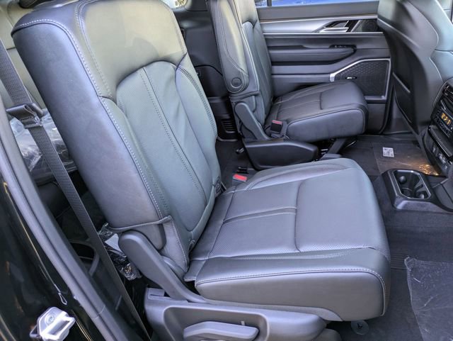 New 2026 Jeep Grand Wagoneer Summit image 60