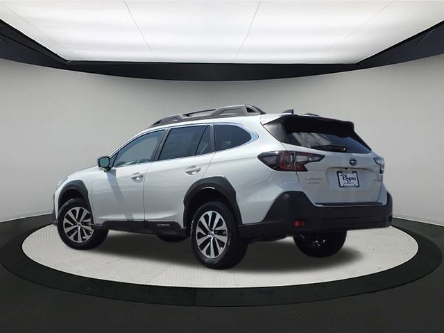 New 2025 Subaru Outback Premium image 5