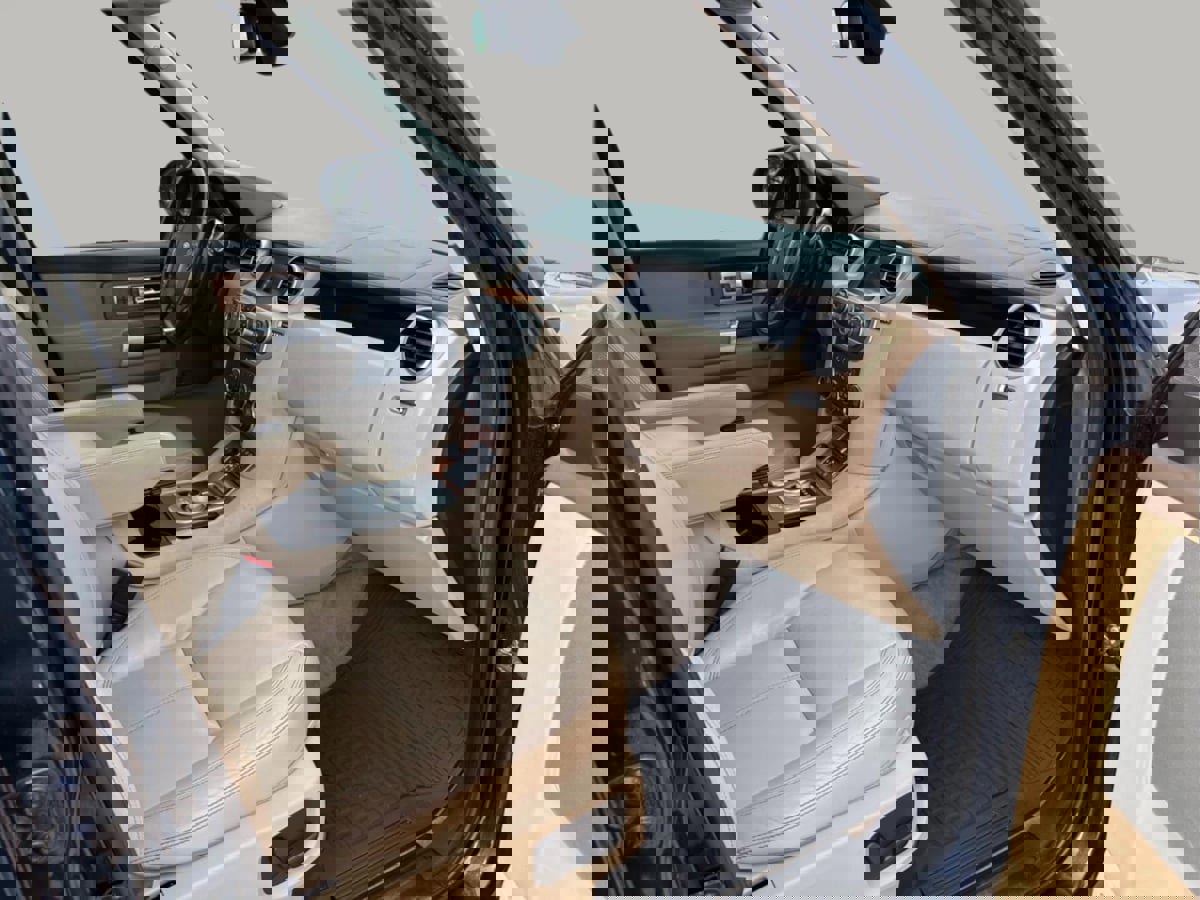 Used 2016 Land Rover LR4 HSE LUX image 25