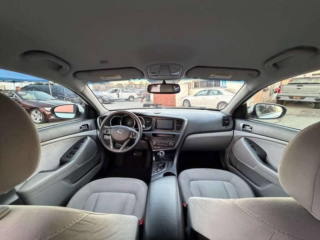 Used 2011 Kia Optima LX image 13
